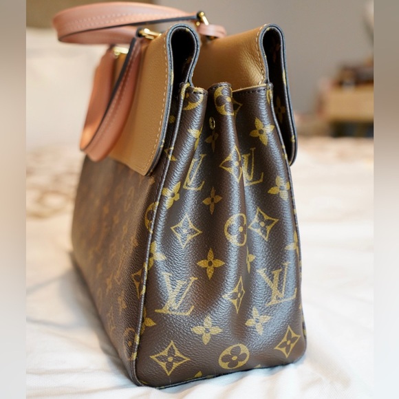Louis Vuitton Venus Monogram Brown Sesame Tote or Shoulder Bag - Like New - Picture 3 of 15